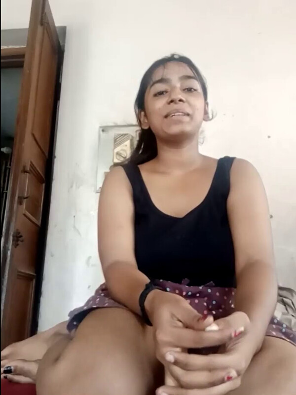 Desi Cute Girl Cam Show Wid Face